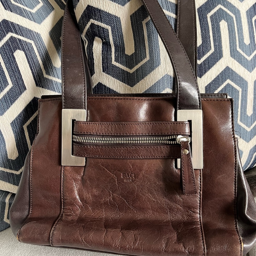 Chic Brown Leather Shoulder Bag